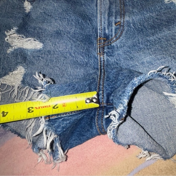 Abercrombie & Fitch the mom short high rise size 4 / 27 blue denim shorts - Picture 6 of 6